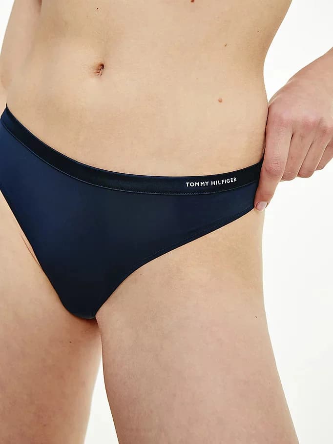 Dámské tanga UW0UW03259 - DW5 - Černá - Tommy Hilfiger černá
