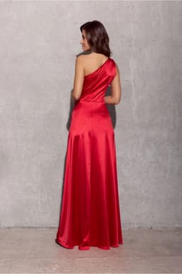 Dlouhé šaty SUK0461 červené - Roco Fashion 2