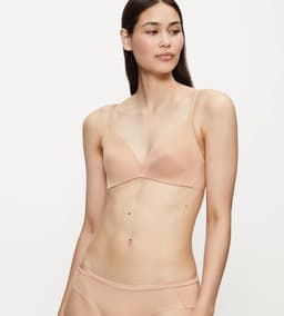Triumph – Body Make‑Up Soft Touch P: vycpávaná podprsenka bez kostic Triumph NEUTRAL BEIGE 4